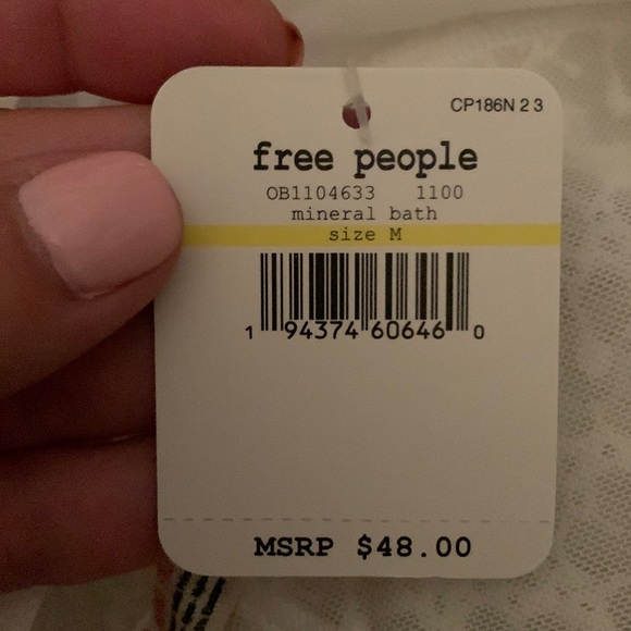 FREE PEOPLE INTIMATELY LONGLINE LACE APPLIQUÉ OVER NETTING BRALETTE LACED BACK M - Picture 12 of 12